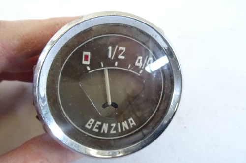 Strumento benzina per - per, auto